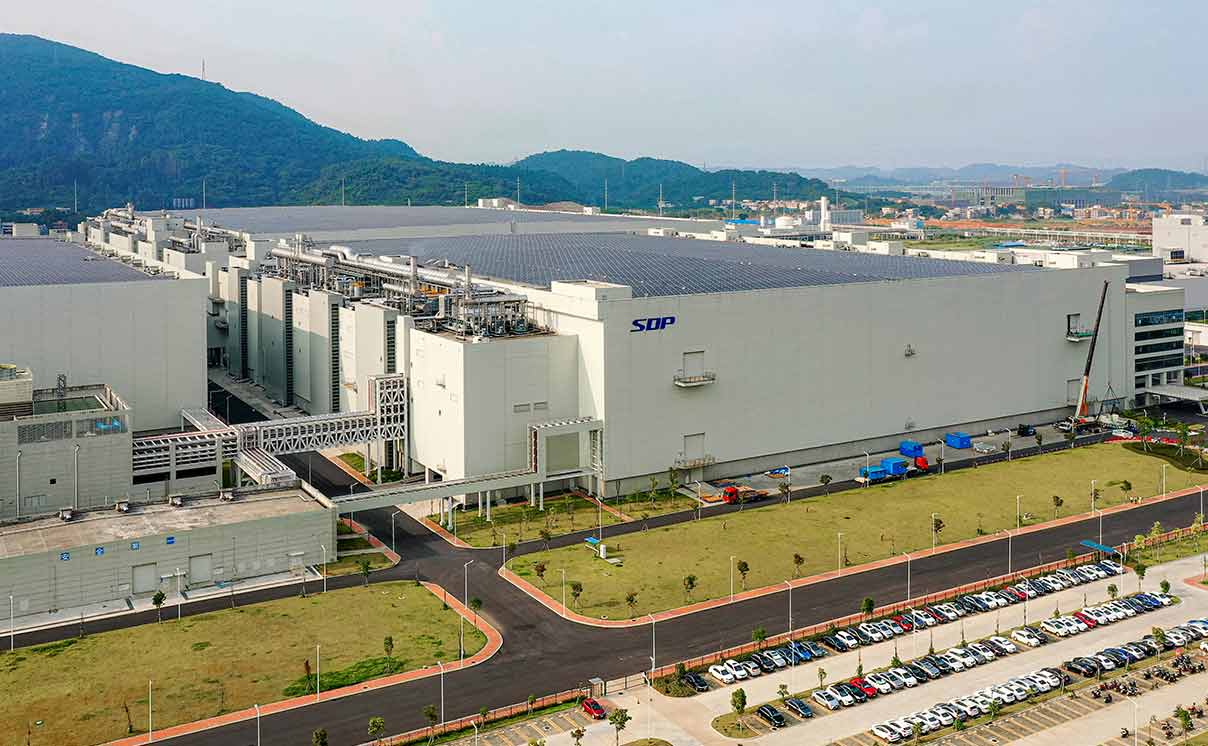 富士康广州超视堺10.5代TFT-LCD显示器